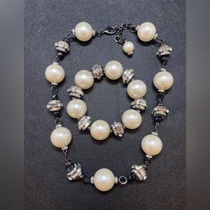 Traci Lynn Pearl Necklace and Bracelet set